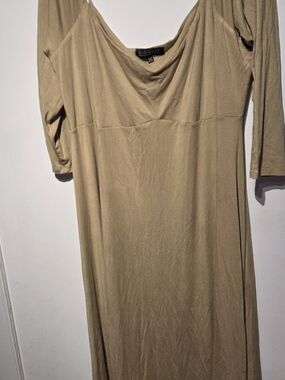 Eloquii Olive Scoop Neck 3/4 Sleeve Maxi Dress